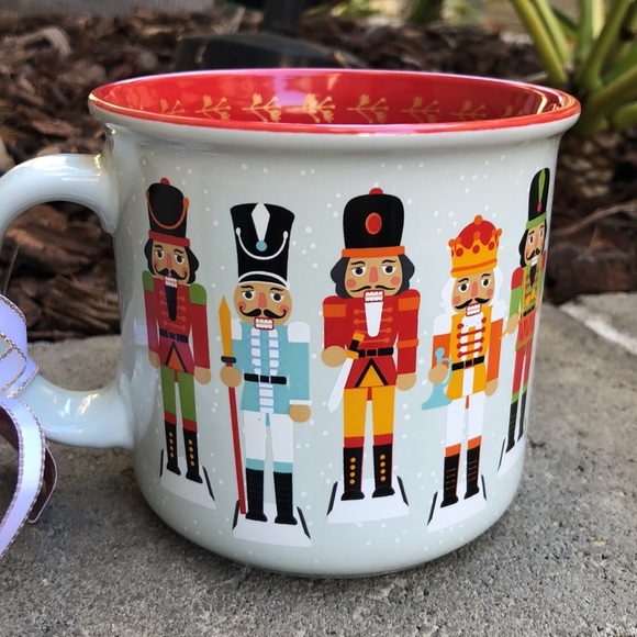 Christmas NUTCRACKER Mug - Picture 4 of 6